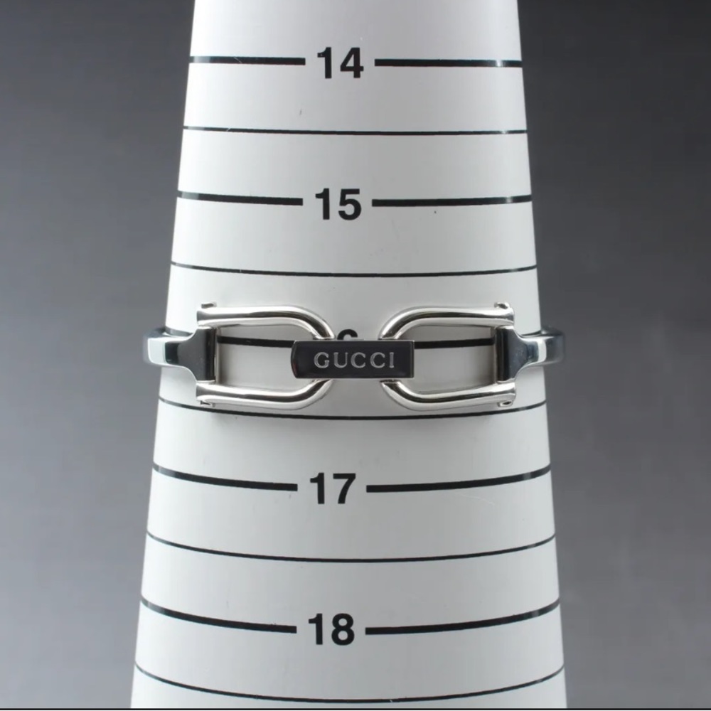 Gucci Italian Luxury Watch - Picture 8 of 8